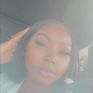 Meet your Posher, Janiyah